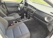 Toyota Auris 7