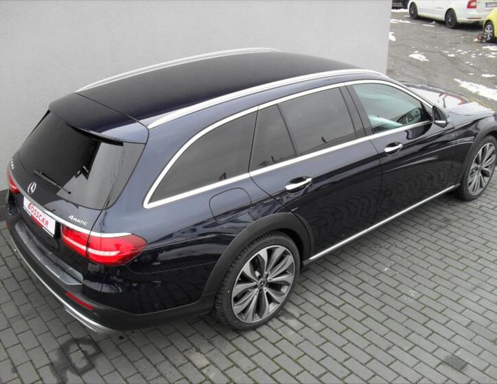 Mercedes-Benz Třídy E 7