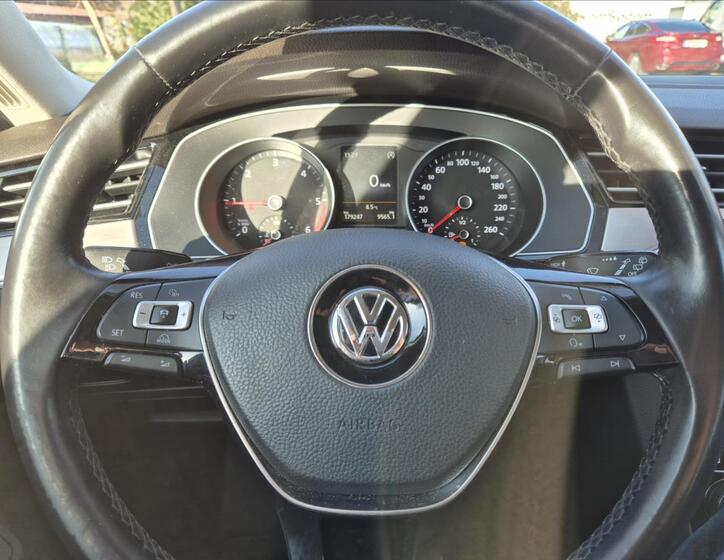 Volkswagen Passat 18