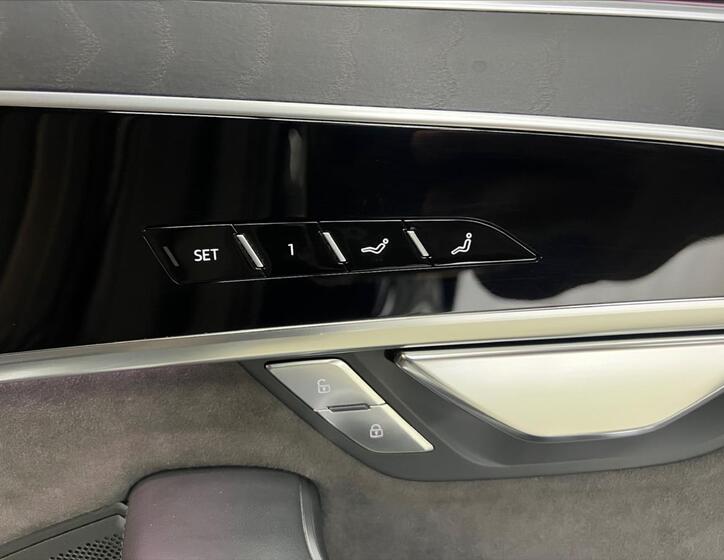 Audi A8 34