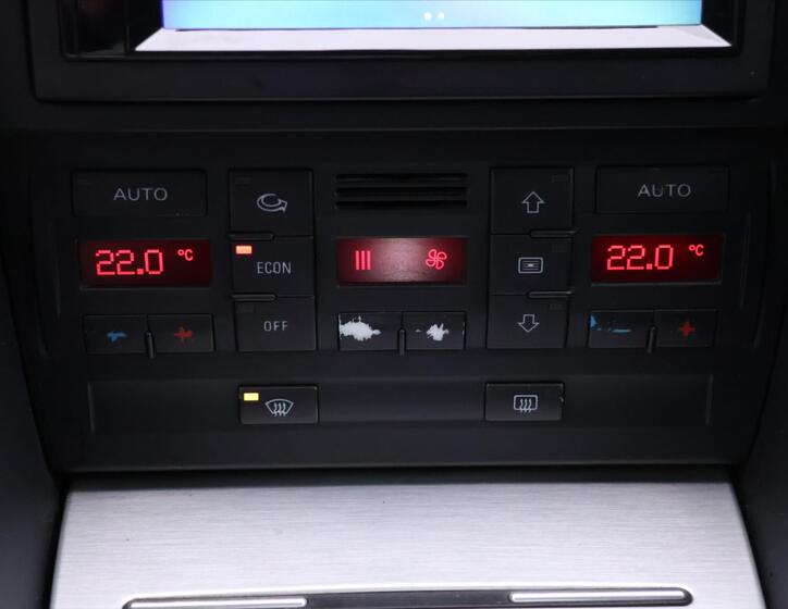 Audi A4 25