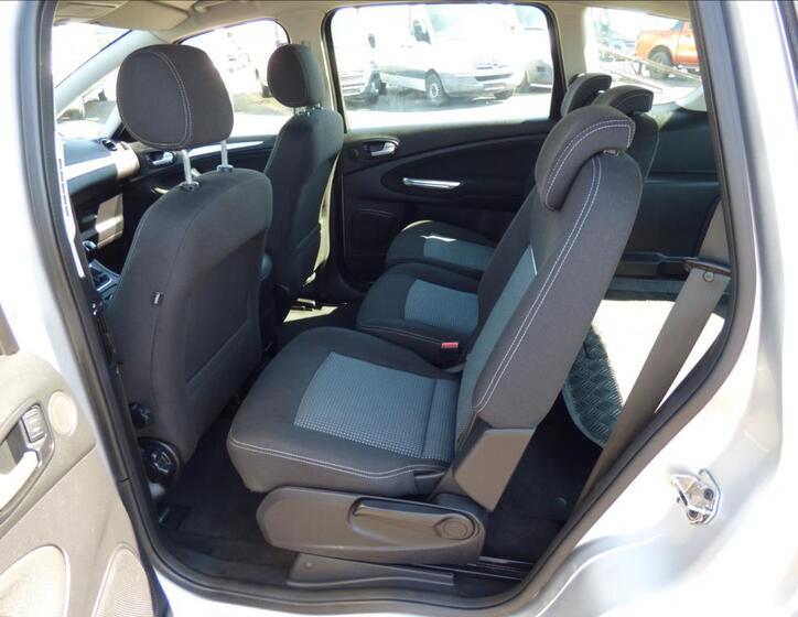 Ford S-MAX 36