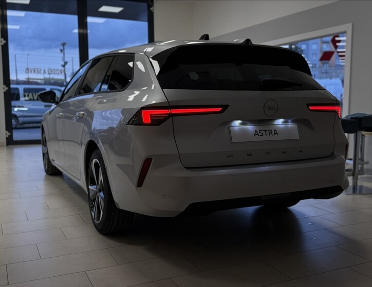 Opel Astra 4