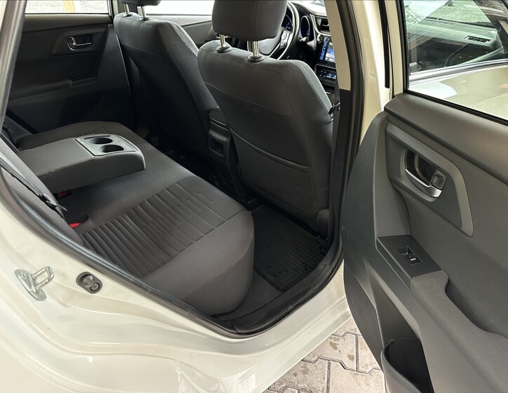 Toyota Auris 6