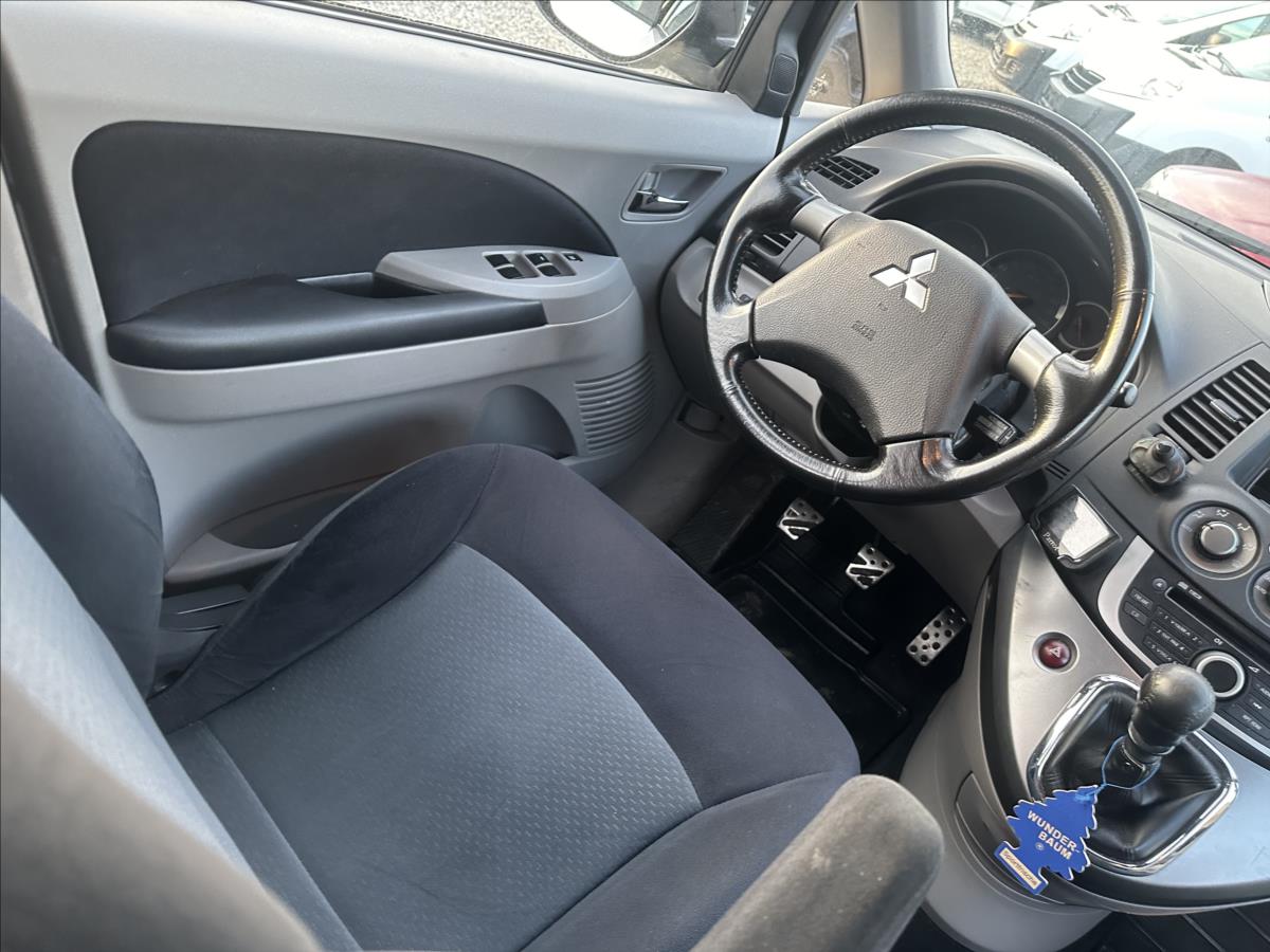 Mitsubishi Grandis