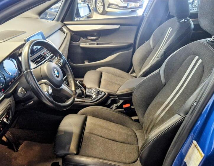 BMW Řada 2 9