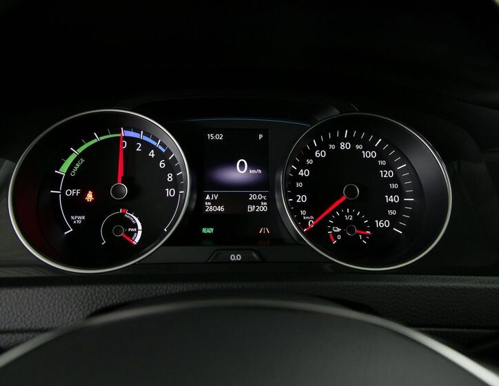 Volkswagen Golf 28