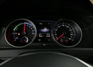 Volkswagen Golf 28