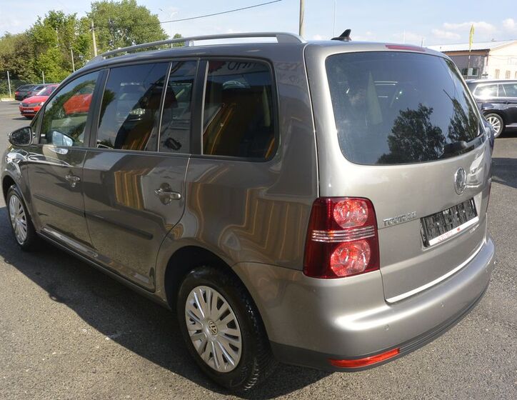 Volkswagen Touran 7
