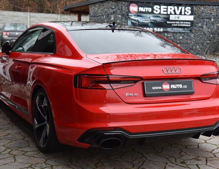 Audi RS5 9