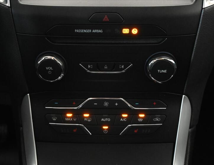 Ford S-MAX 21