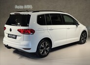 Volkswagen Touran 8
