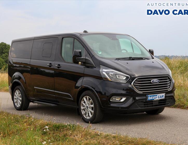 Ford Tourneo Custom 1