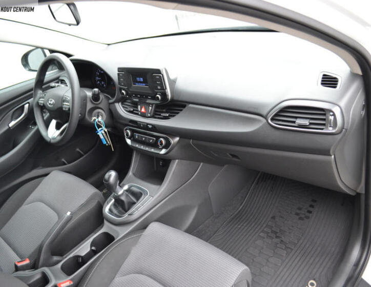 Hyundai i30 13