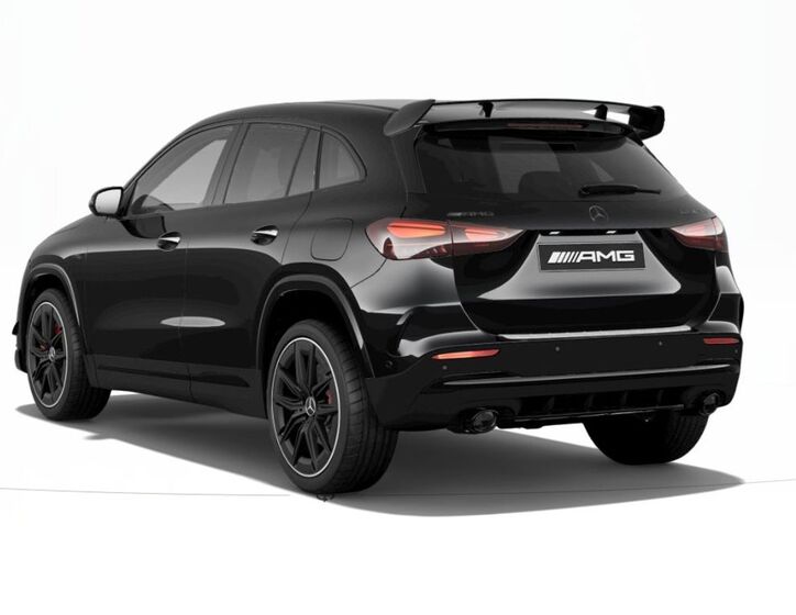 Mercedes-Benz GLA 4