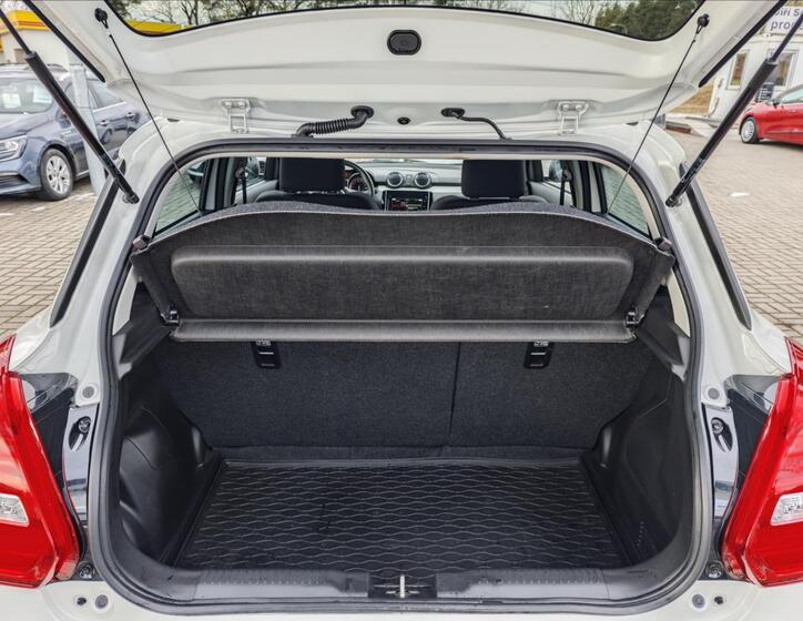 Suzuki Swift 12