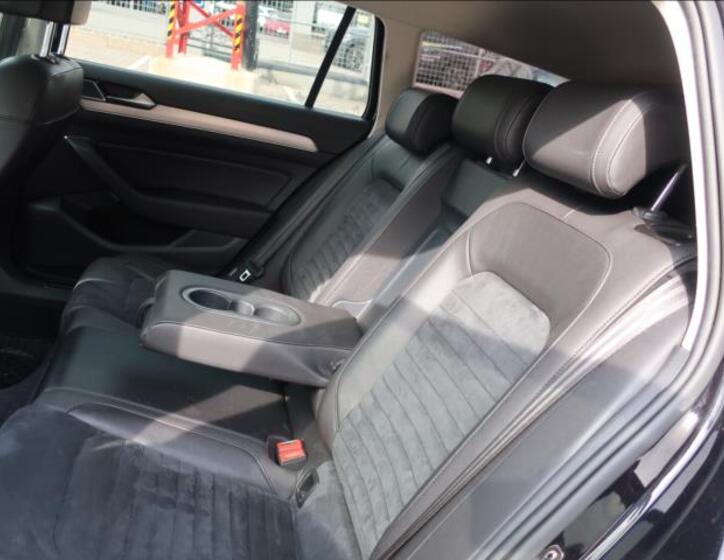 Volkswagen Passat 11