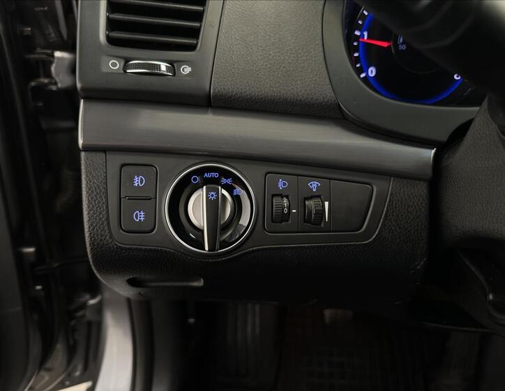 Hyundai i40 16