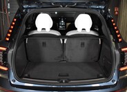 Volvo EX90 29