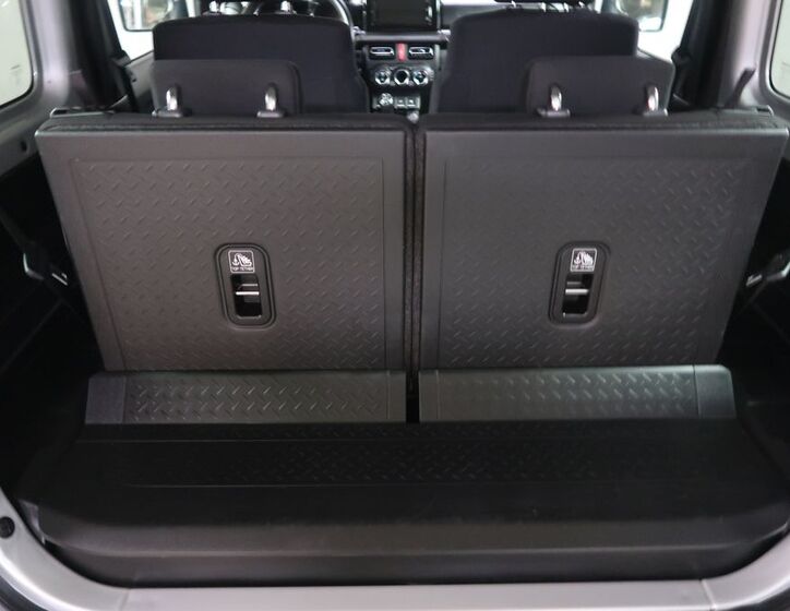 Suzuki Jimny 11