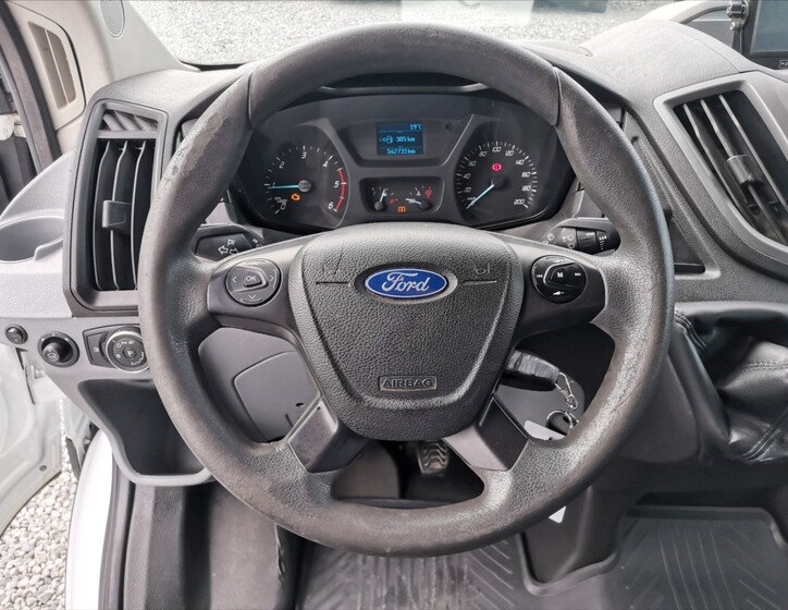 Ford Transit 12