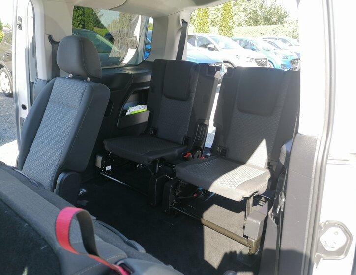 Ford Tourneo Connect 13