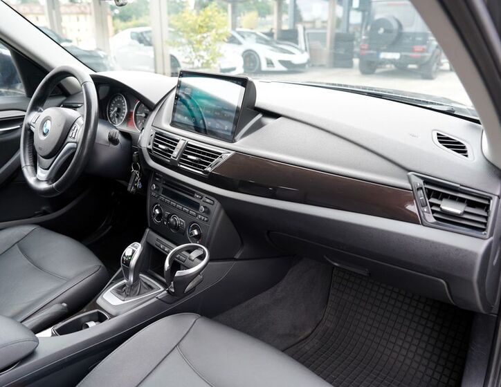 BMW X1 25