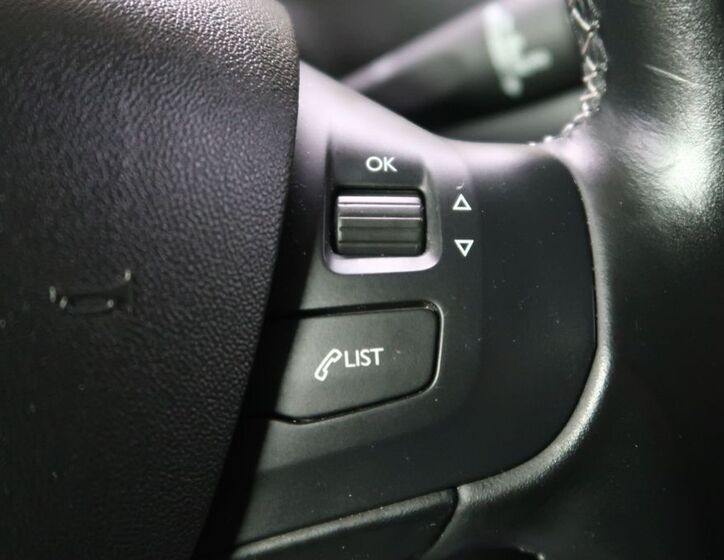 Peugeot 2008 25