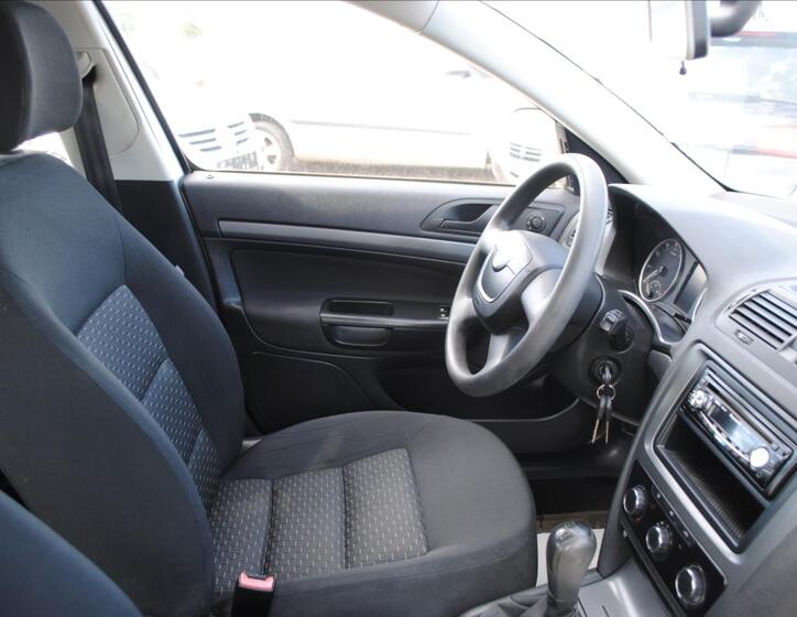 Škoda Octavia 23