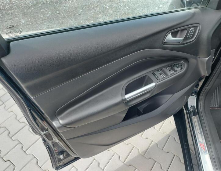 Ford Kuga 25