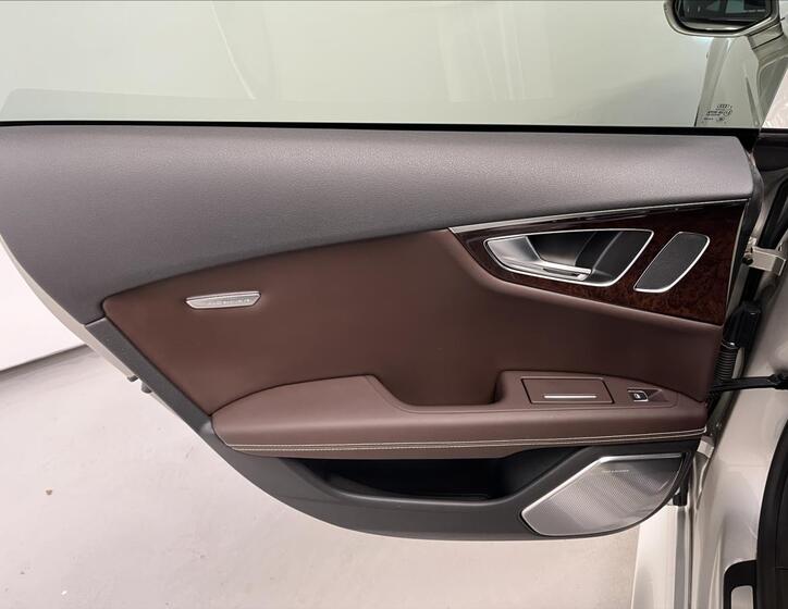 Audi RS 7 29