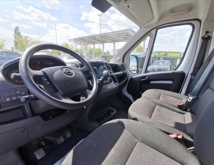 Opel Movano 6