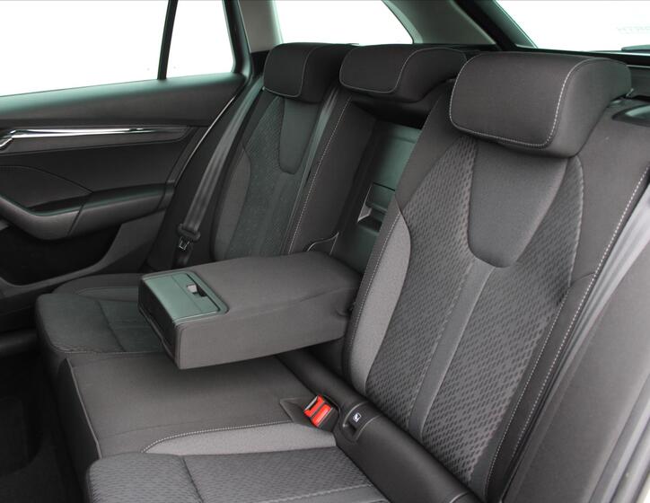 Škoda Octavia 11