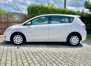 Toyota Verso 2