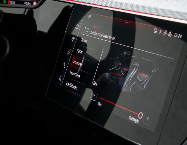 Audi e-tron 41