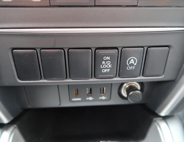 Mitsubishi L200 21