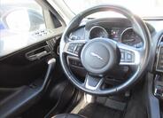 Jaguar F-Pace 12