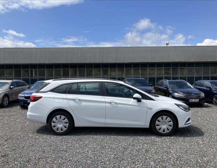 Opel Astra 6