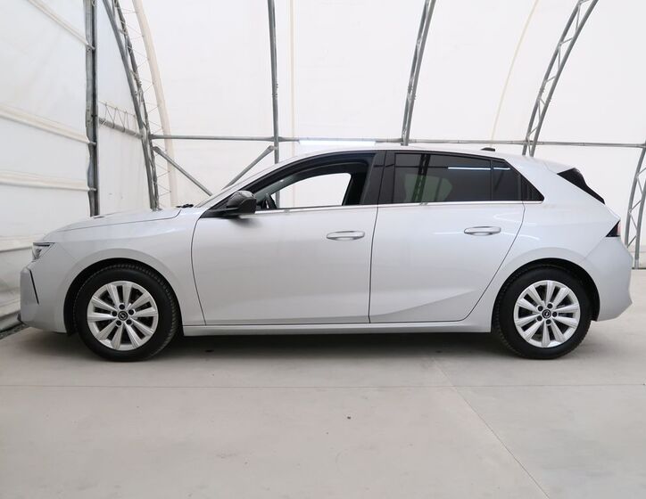 Opel Astra 9