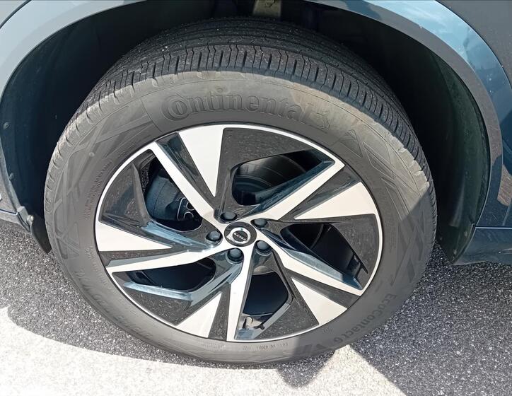 Volvo XC90 28