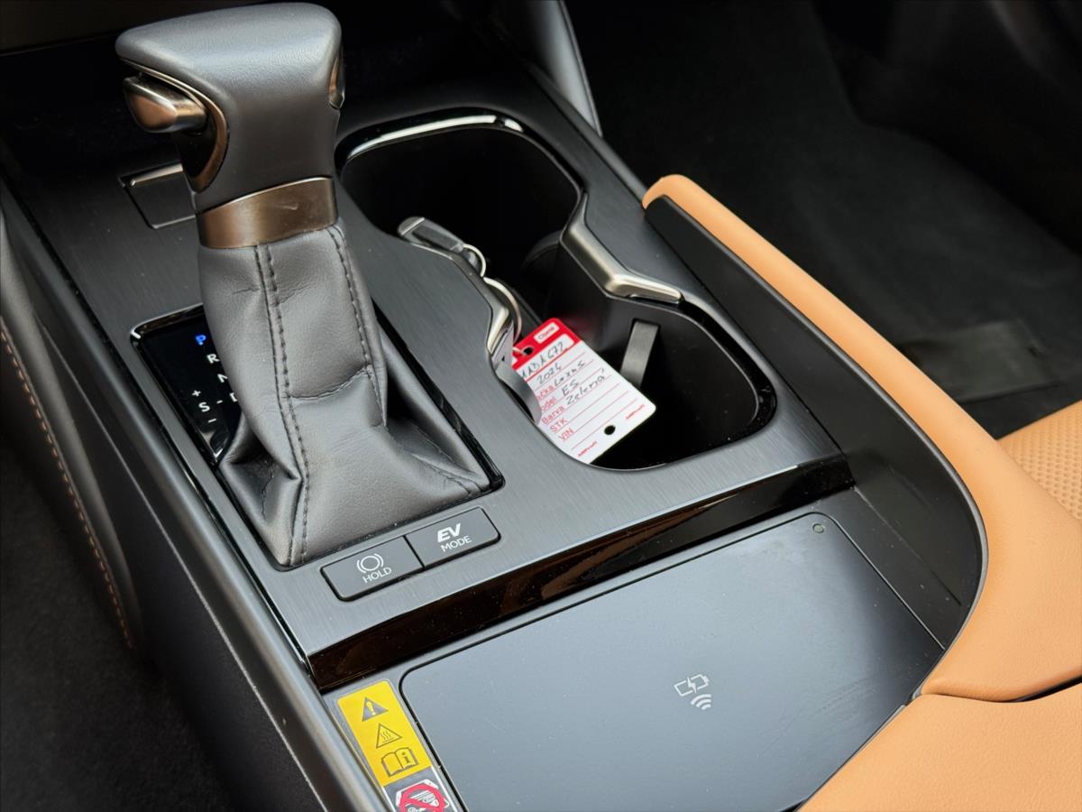 Lexus ES 300h