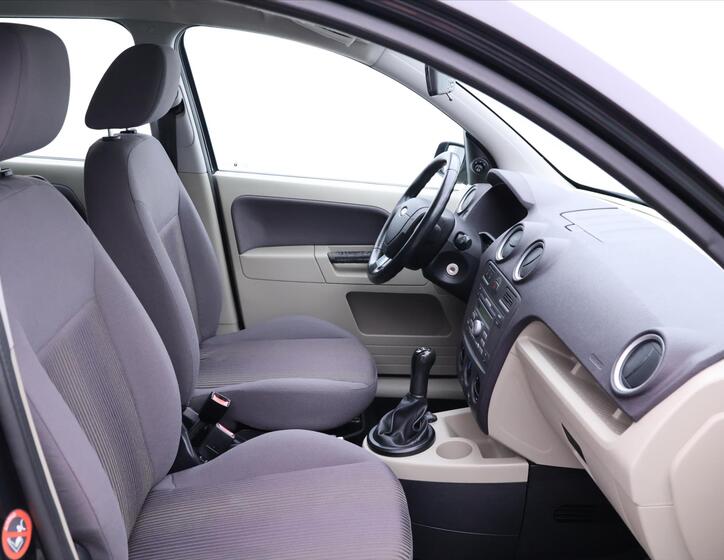 Ford Fusion 12