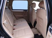 Volkswagen Touareg 14