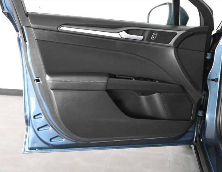 Ford Mondeo 24