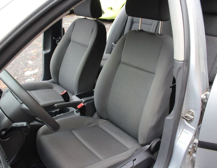 Volkswagen Golf 25