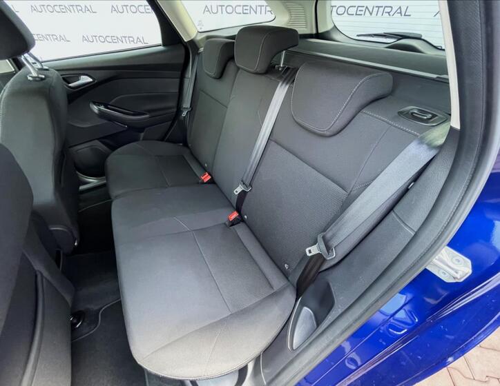 Ford Focus 27