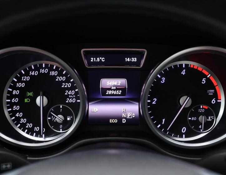 Mercedes-Benz GL 28