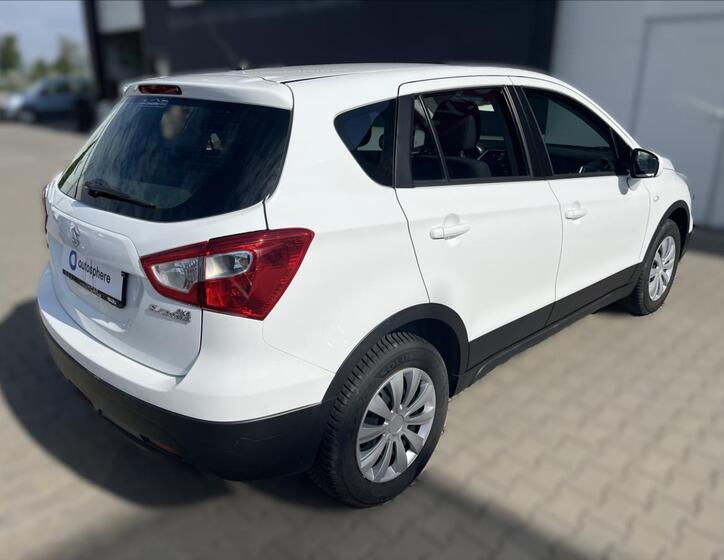 Suzuki SX4 S-Cross 5