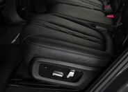 BMW X7 23