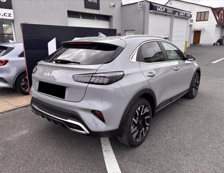 KIA XCeed 4